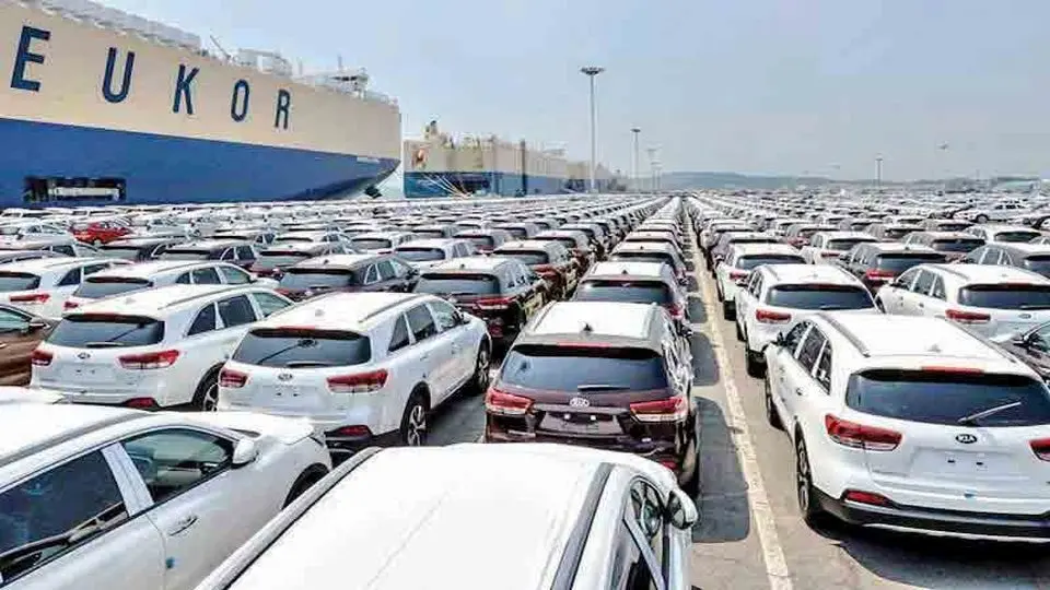 بخشنامه گمرک درباره واردات خودروهای کارکرده 
