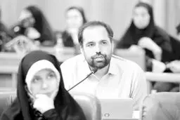 مدیری که نیامده رفت