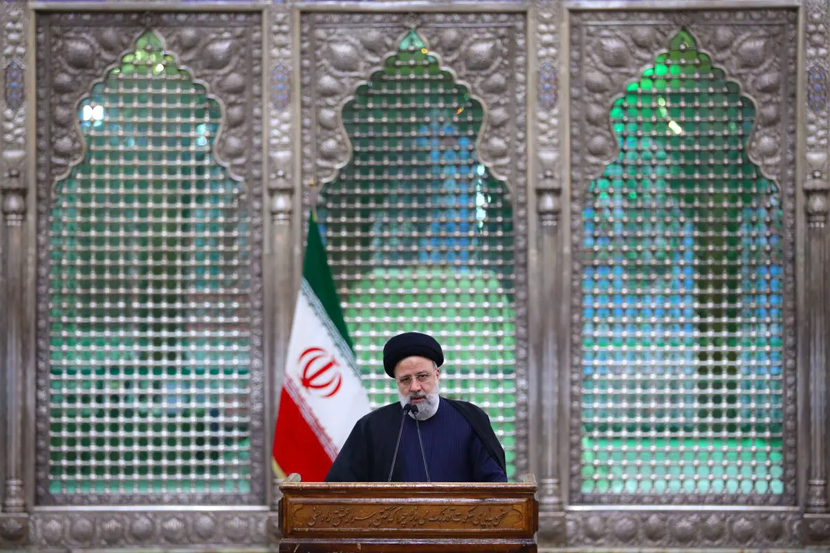 رئیسی: امام زنده است