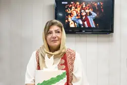 سوگلی مادر تولدت مبارک
