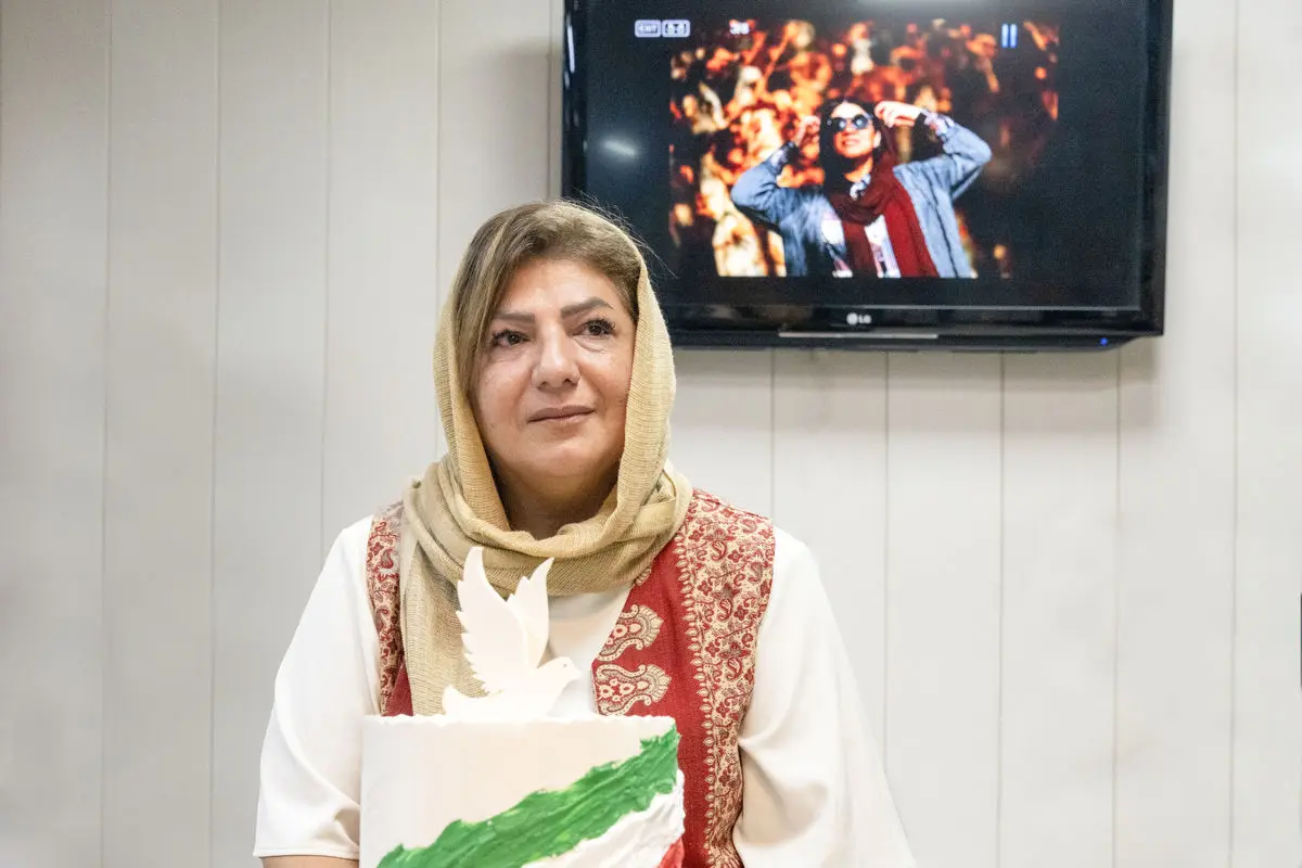 سوگلی مادر تولدت مبارک

