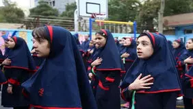 عضو کمیسیون آموزش مجلس ادعای دریافت هزینه برای ساخت پلاک دانش‌آموزان را تکذیب کرد