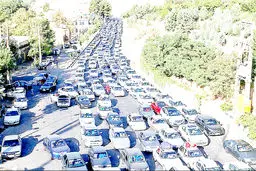 چشمای منتظر به پیچ جاده