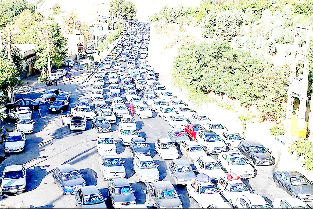 چشمای منتظر به پیچ جاده