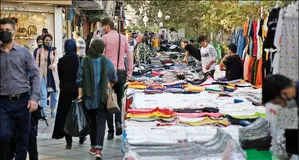دستفروشی در قانون جرم انگاری نشده است / تعارض میان دستفروشان و مشاغل ثابت وجود دارد و باید آن را حل کرد