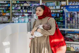گفتگو با سارا که مادر ۴۰ روزه یک نوزاد بود
