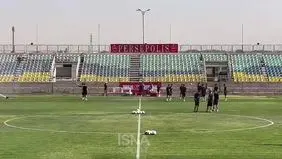 حضور تیوی بیفوما در تمرین پرسپولیس + ویدیو