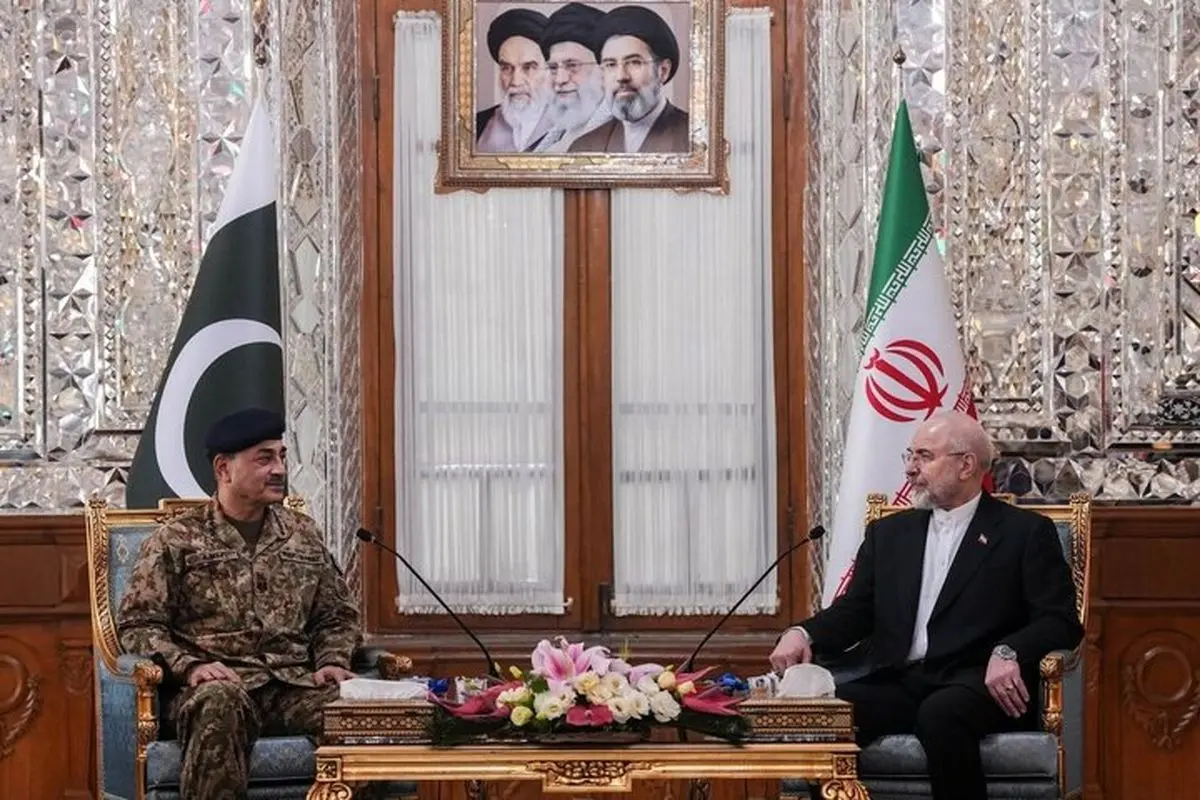 فرمانده ارتش پاکستان با محمدباقر قالیباف دیدار و گفت‌وگو کرد