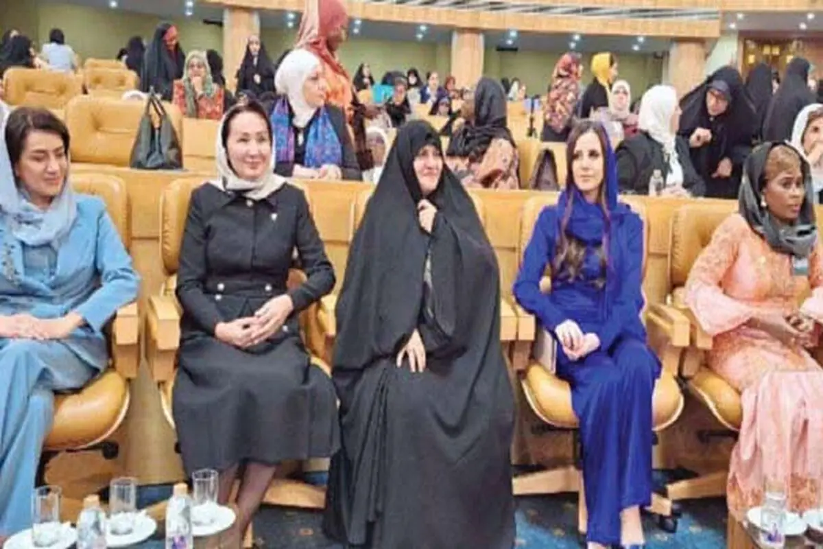 مروری بر جایگاه همسران رؤسای دولت‌ها 