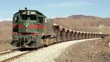 توقف قطار ساری به علت ریزش سنگ در خط ریلی سوادکوه