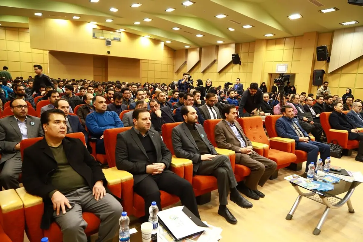 تکنولوژی و دانش، امروز منجر به ایجاد ثروت و توسعه در جامعه می‌شود