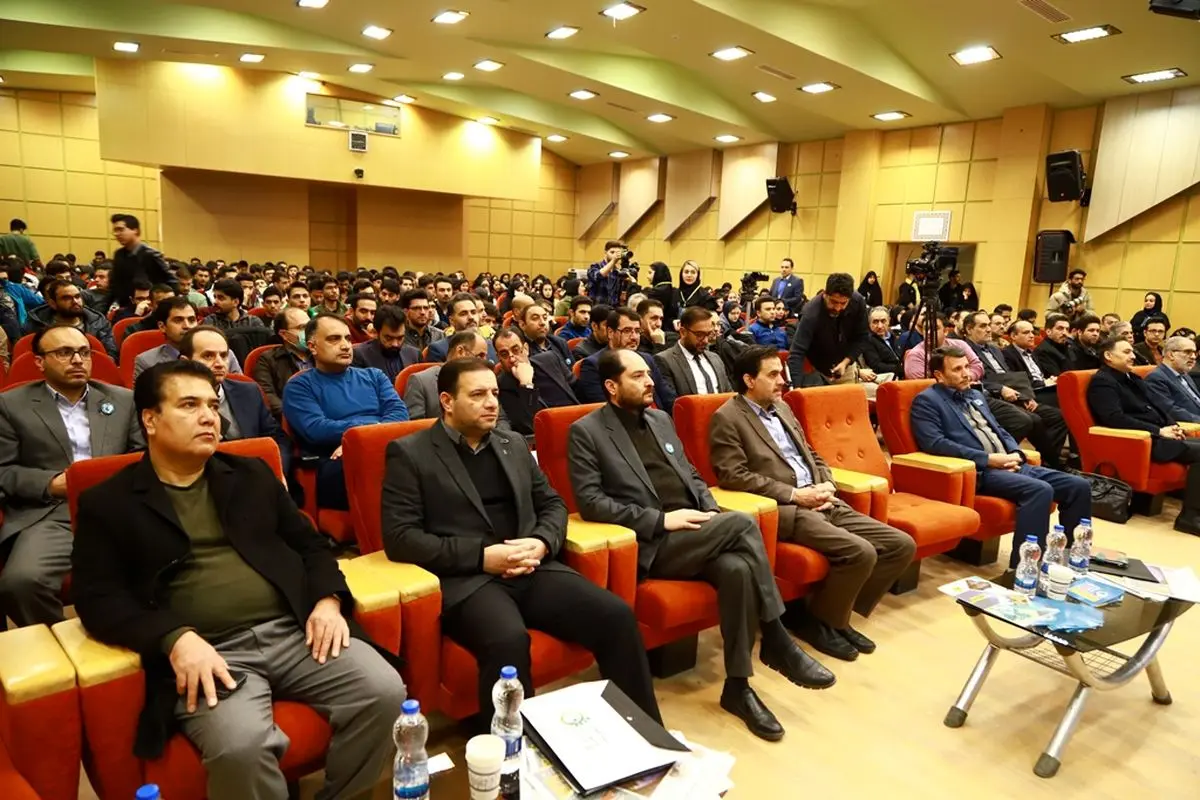 تکنولوژی و دانش، امروز منجر به ایجاد ثروت و توسعه در جامعه می‌شود
