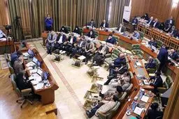 هم‌اندیشی خلوت صحن پرحاشیه