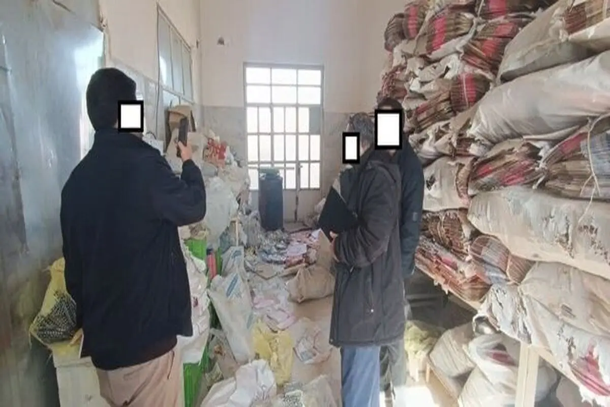 ۴۰ تن ماکارونی تاریخ مصرف گذشته د دامغان کشف و ضبط شد