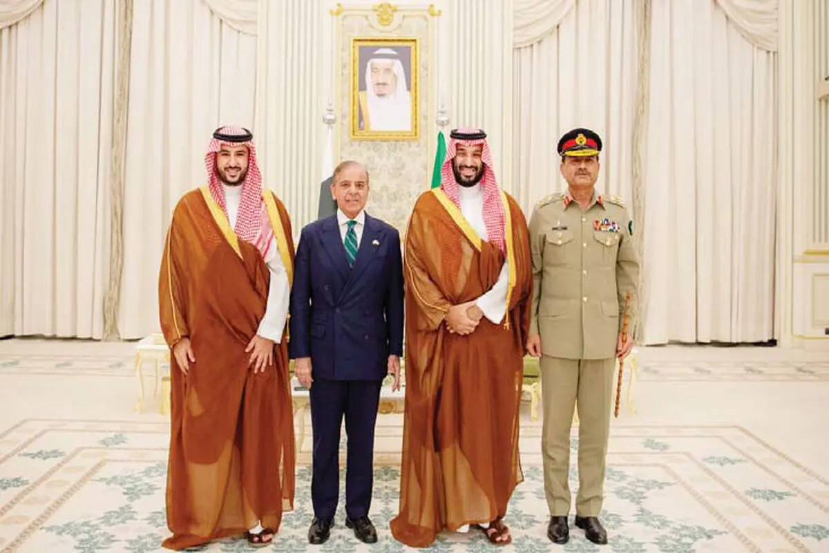 بازی سلاح و سیاست‌