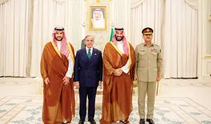 بازی سلاح و سیاست‌