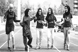 معلولان در ایران روز جهانی ندارند چون غم نان دارند