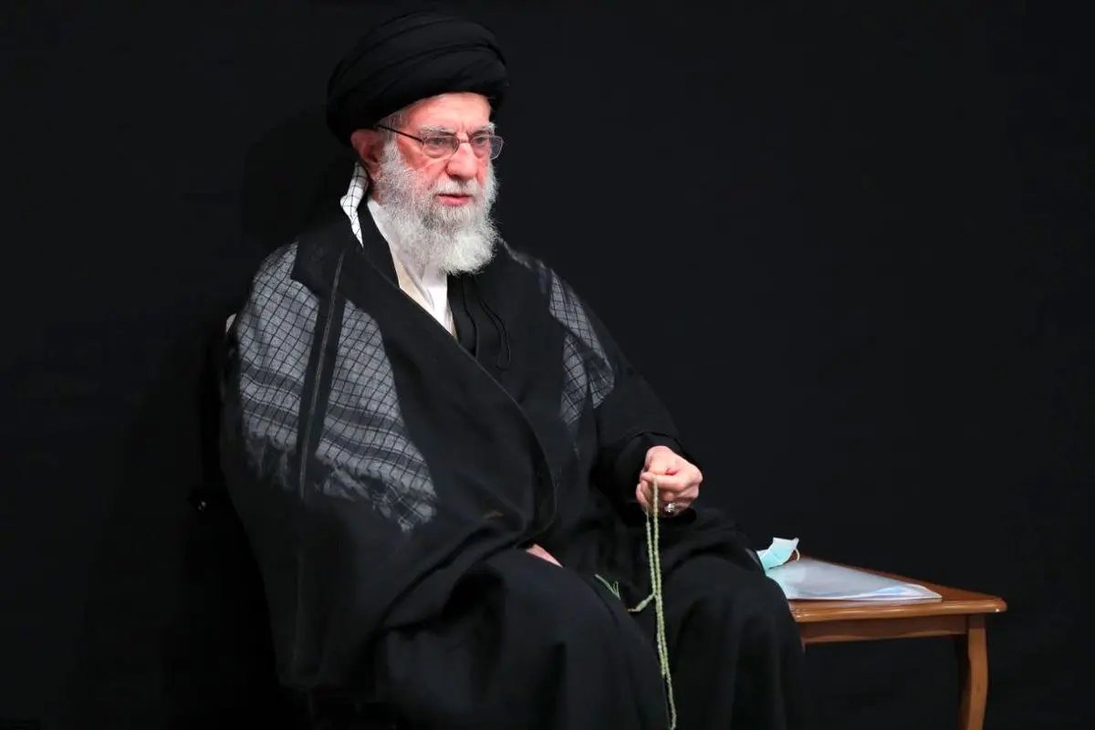 عزاداری اربعین دانشجویان در محضر رهبر انقلاب / عکس
