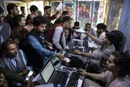 طالبان اینترنت فیبر نوری در بلخ را قطع کرد