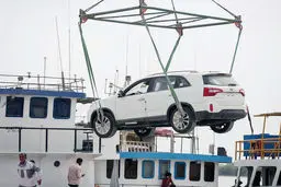 ممنوعیت غیررسمی  واردات  خودرو