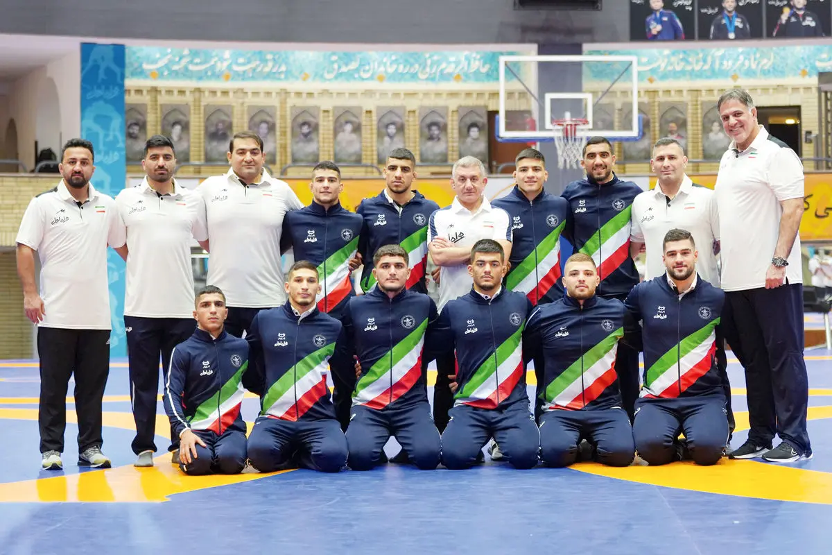 تیم کشتی آزاد جوانان ایران  قهرمان آسیا شد

