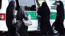 اجبار برای پوشش متحدالشکل مقنعه و مانتو در فست‌‌فودهای مشهد 

