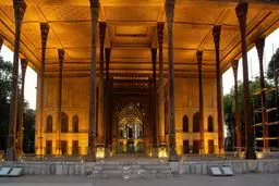 خسارات ناشی از حملات آمریکا و اسرائیل به  کاخ چهل‌ستون اصفهان به روایت تصویر 