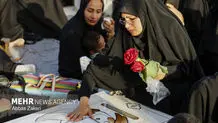 مراسم دعای عرفه در کنار شهدای دانش آموز میناب+ عکس