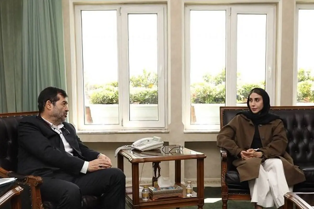 دنیا مالی با ناهید کیانی دیدار کرد