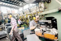 موج بیکاری متخصصان