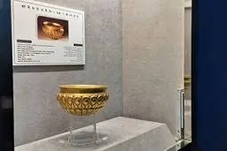 نمایش پیوند زرین هگمتانه و پارسه