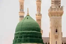 تصاویر جنجالی از حجاب زنان در مسجد‌ النبی/ ویدئو
