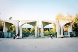 دست به مهره اما بی‌حرکت