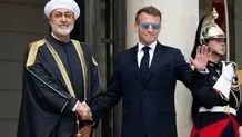 رفتار عجیب ماکرون در دیدار با سلطان عمان + عکس 