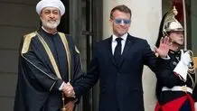 رفتار عجیب ماکرون در دیدار با سلطان عمان + عکس 