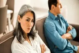 ۱۰ نشانه رفتار بزرگسالی که ریشه در تروماهای کودکی دارند