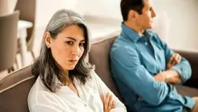 ۱۰ نشانه رفتار بزرگسالی که ریشه در تروماهای کودکی دارند