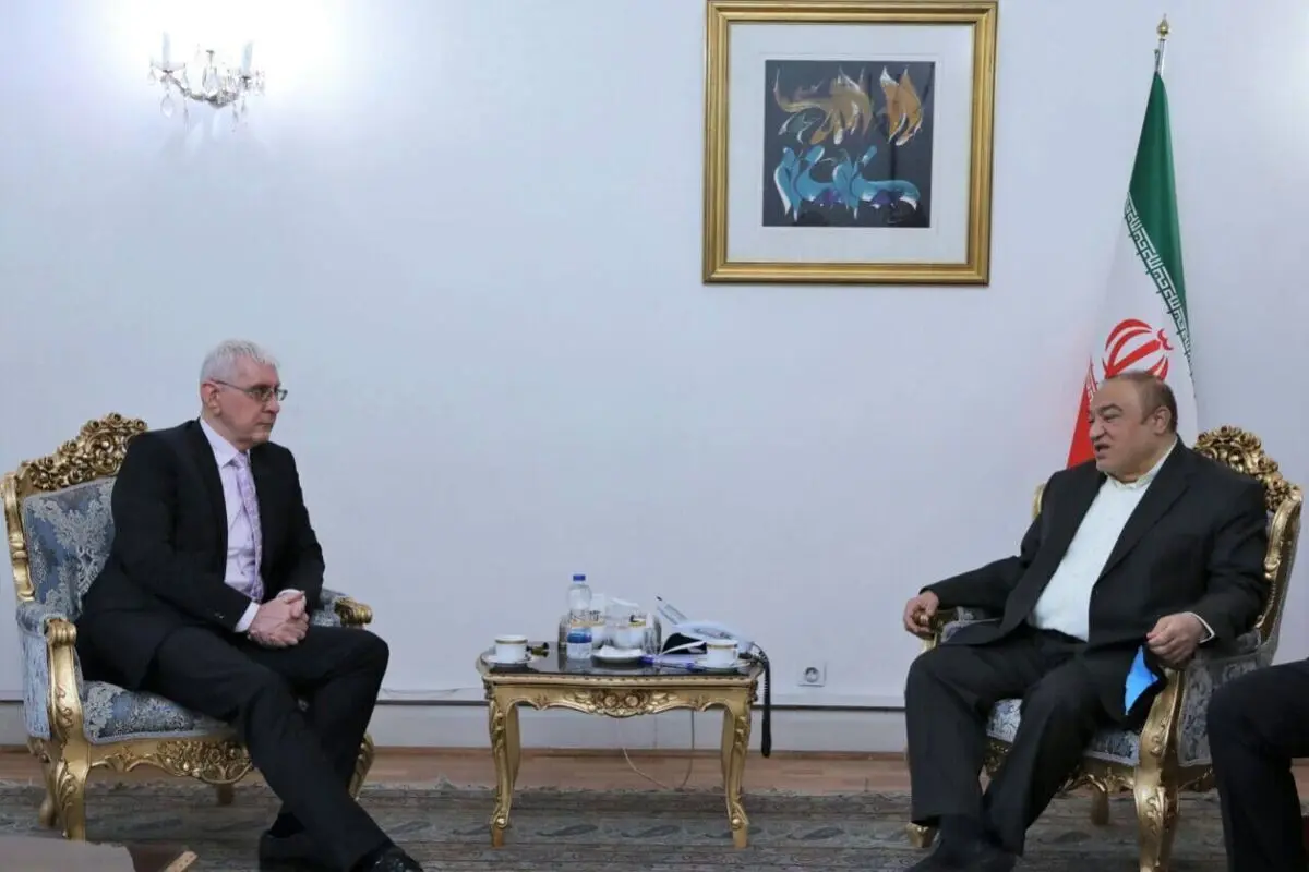 ایران تؤکد على تعزیز التعاون مع سلوفاکیا