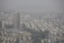 گردوخاک به تهران می‌آید
