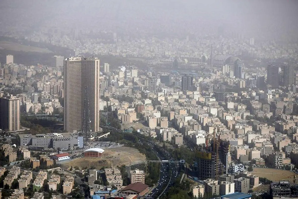 گردوخاک به تهران می‌آید
