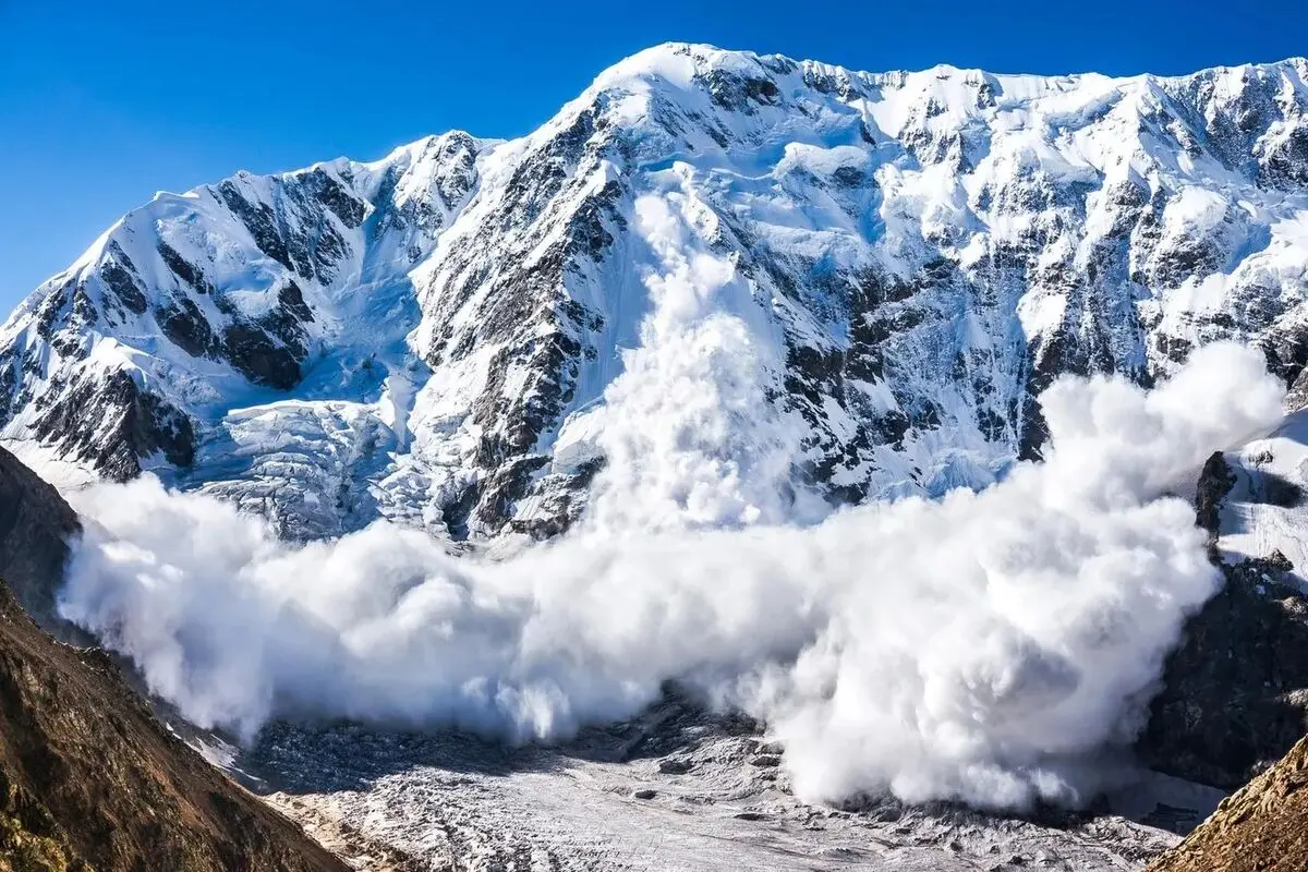 پیش بینی هوای کردستان فردا سه شنبه 14 بهمن / هشدار درباره خطر شدید ریزش بهمن
