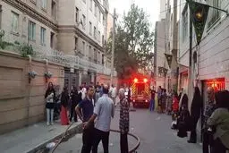 جزئیات آتش‌سوزی در مجتمع مسکونی خیابان پاسدار + عکس 
