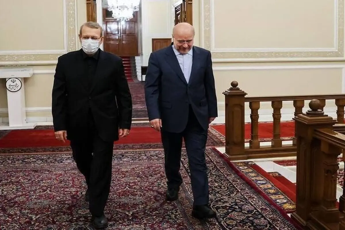تصویری معنادار از علی لاریجانی و محمدباقر قالیباف 
