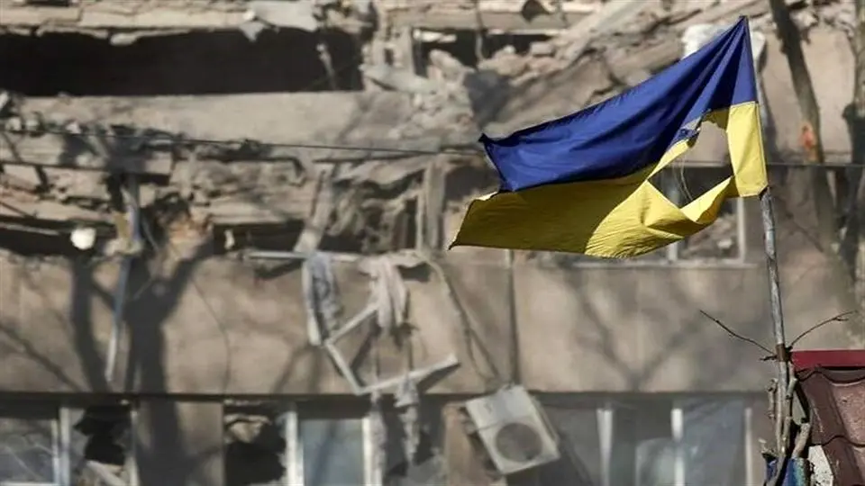 اهتزار دوباره پرچم اوکراین بر فراز شهر لیمان
