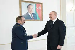 رایزنی وزیر دفاع ایران با علی‌اف در باکو