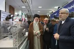 Leader visits exhibition on domestic production