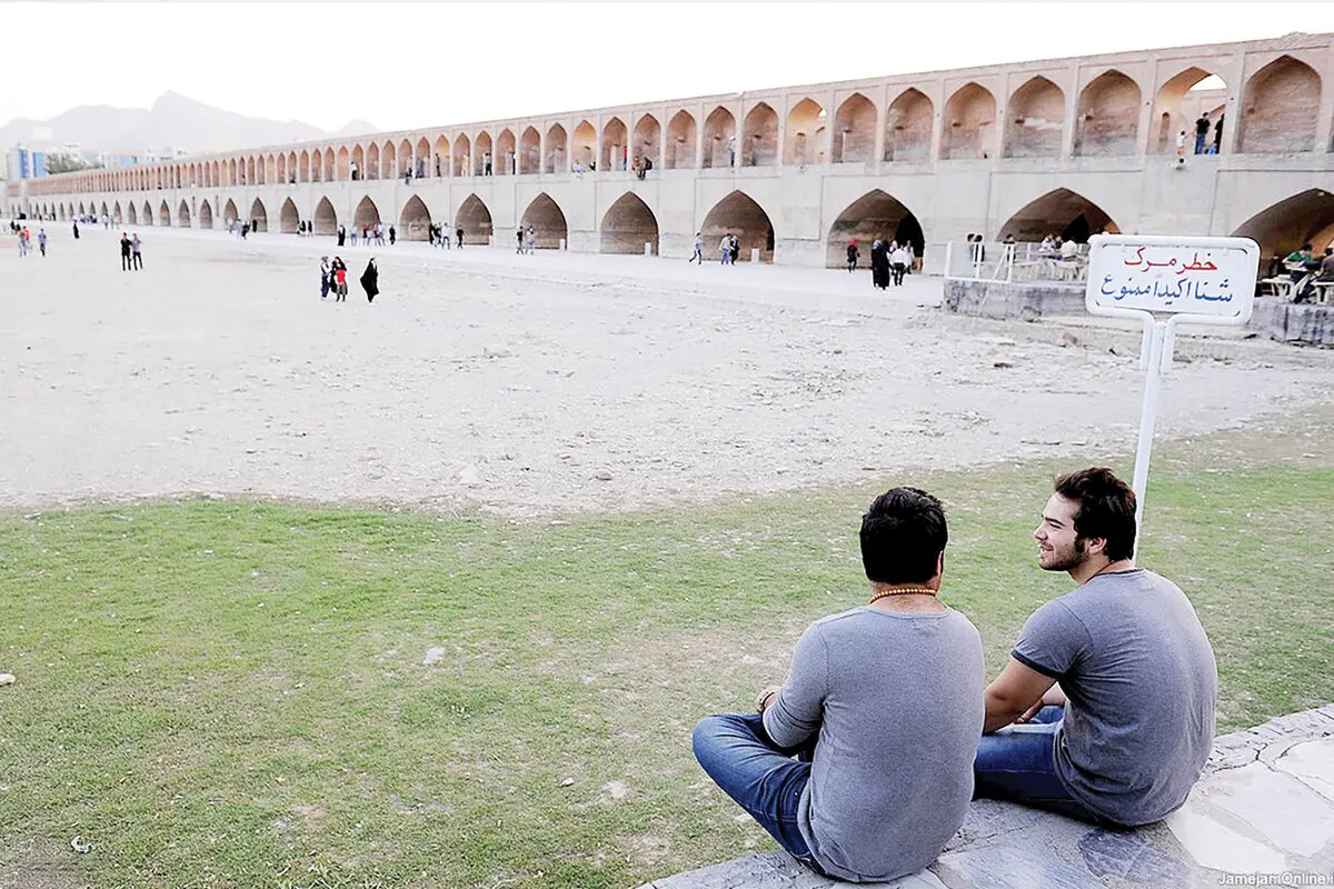هشدار کارشناسان:  زاینده‌رود در آستانه فروپاشی اکولوژیک است
