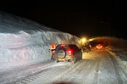 گردنه‌های چری و شاه‌منصوری مسدود شد
