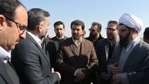 بنای پشت میز نشستن نداریم