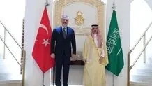 رایزنی وزیران خارجه عربستان و ترکیه درباره راه‌های تحقق امنیت منطقه‌ای